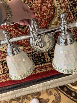 Minka Lavar’s bathroom Vanity Light