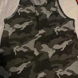 Boys camouflage Tank