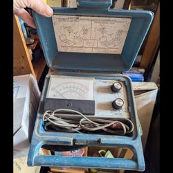 VINTAGE AUTOMOTIVE HEATH KIT TUNE UP METER 