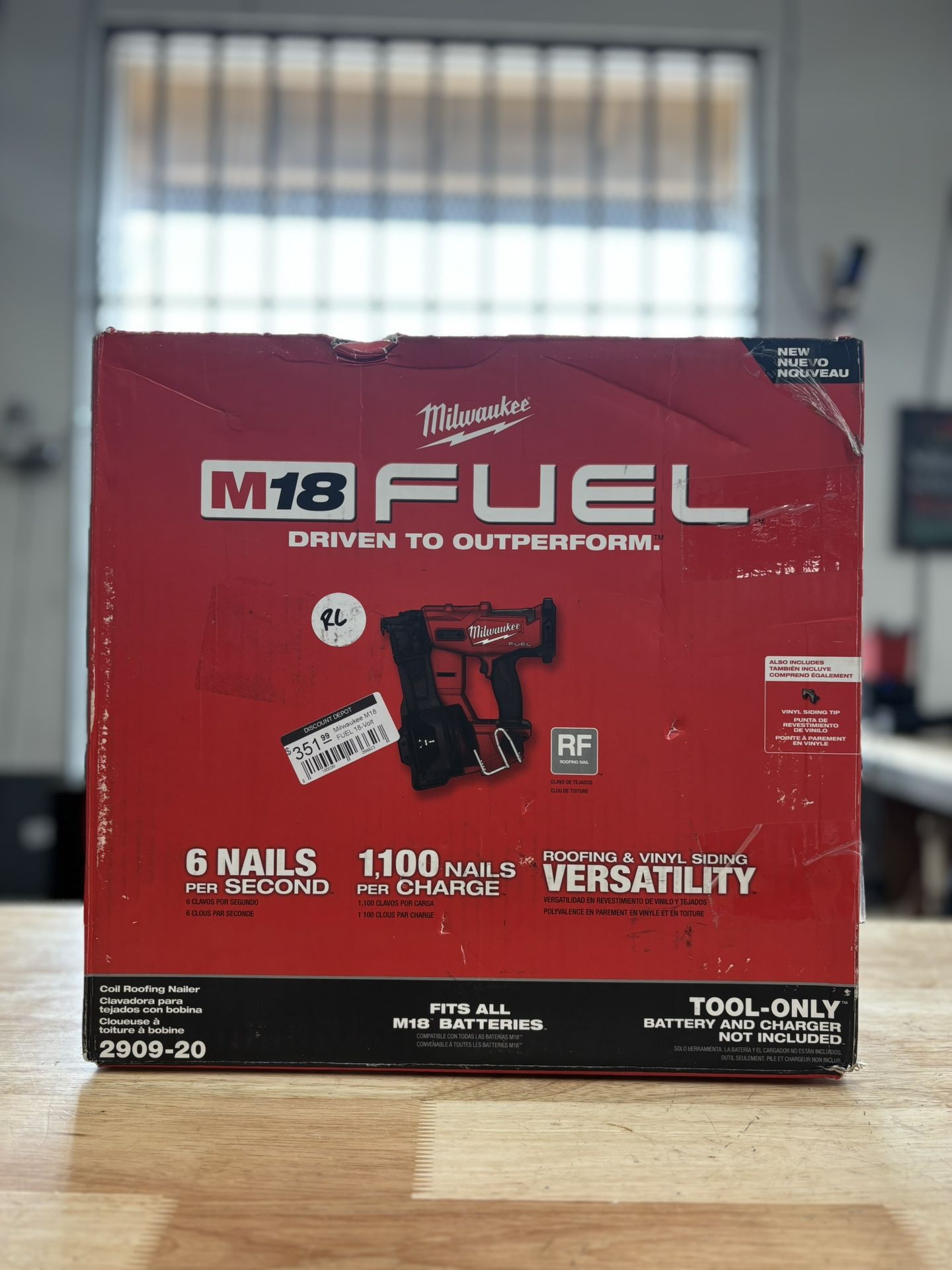 Milwaukee M18 FUEL 18-Volt Lithium-Ion Brushless Cordless Coil Roofing Nailer (Tool Only) (New)