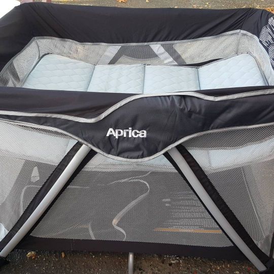 Aprica Porta Crib Portable Crib Pack And Play Playpen For Sale In
