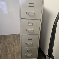 Staples 4 Drawer File Cabinet