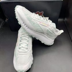 New Reebok Classic Leather Legacy Hot Ones Size 8 The Thirst Quencher Shoes Running Training Casual