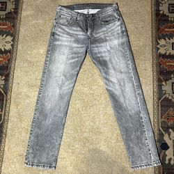 502 Levis Jeans