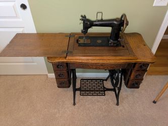 Antique Sewing Machine & Table. Beautiful Condition. Wheeler & Wilson late 1800's.