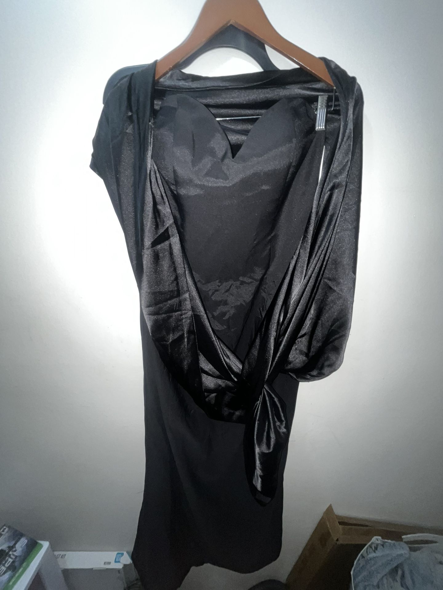 Black Sleeveless Mother Of Gown