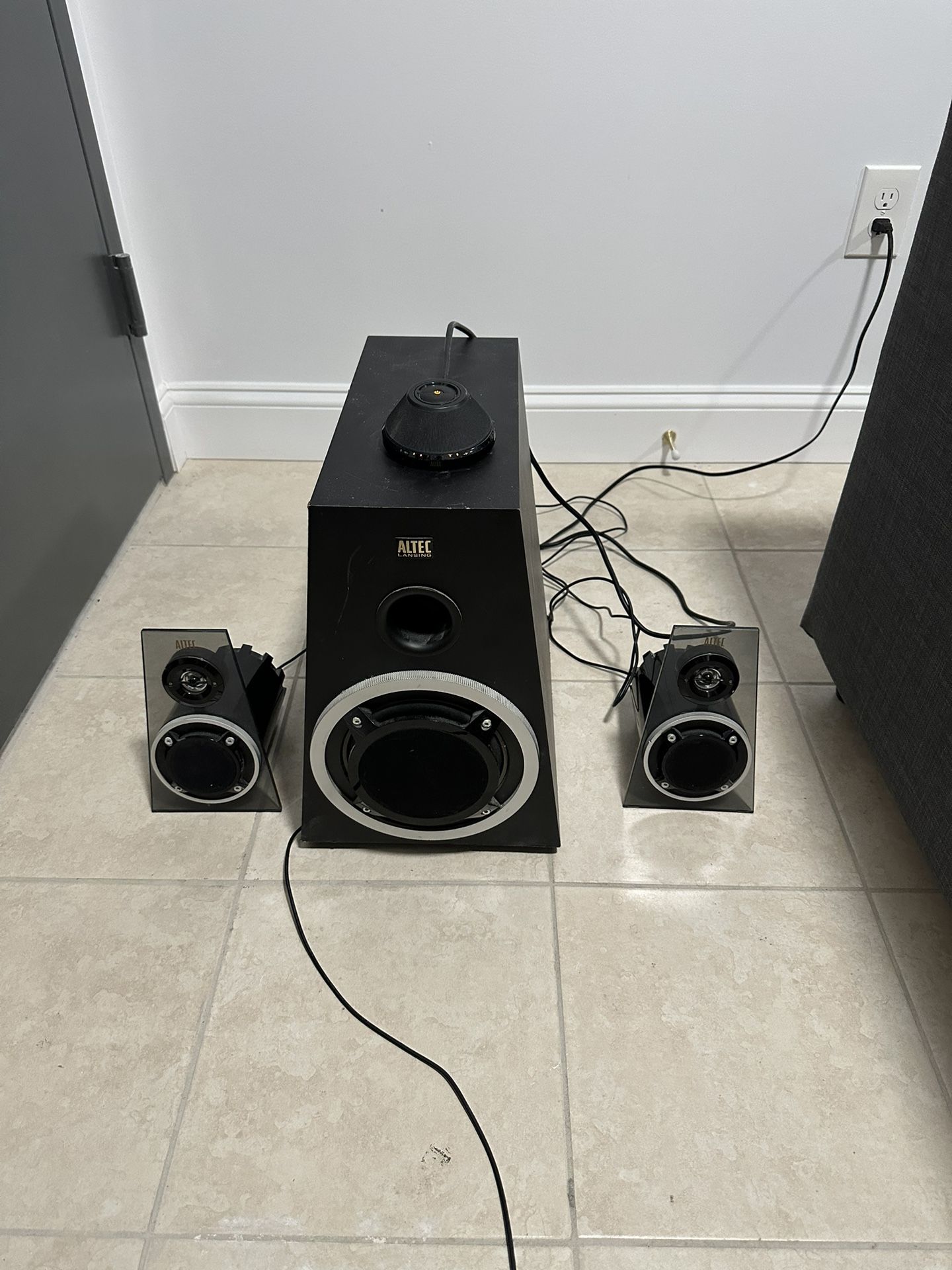 Altec Lansing MX6021 Computer Speakers