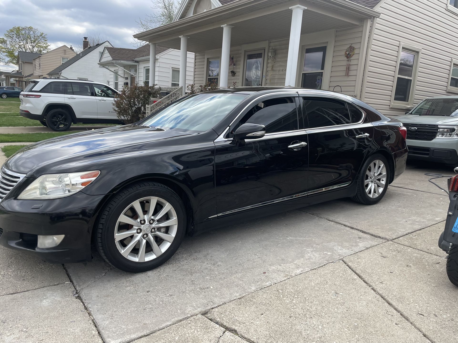 2012 Lexus LS