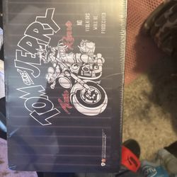 52 Toys, Tom And Jerry, And Truly On A Locomotive Motorcycle Light Up