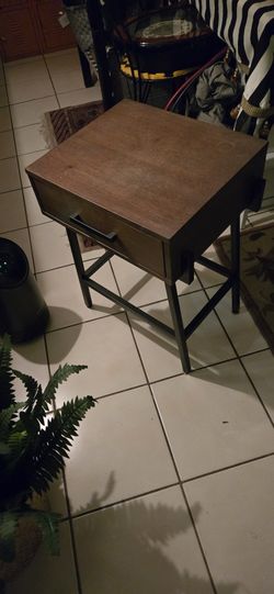 Small End Table / Side / Night Stand