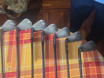 Callaway apex pro 19 black edition  4- P set