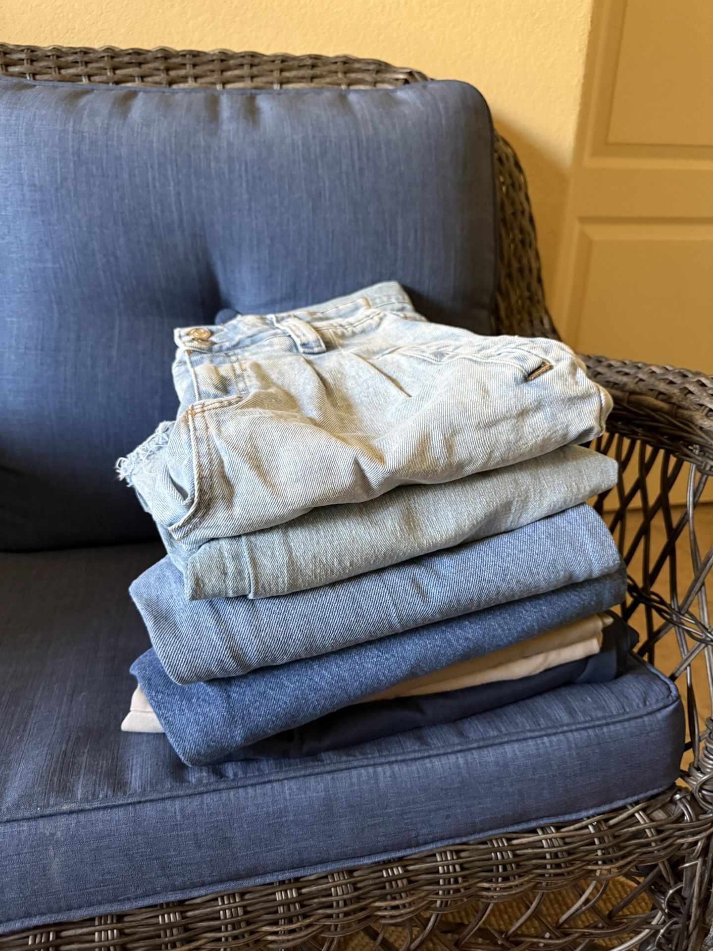 a Pack Of 7 Pants π