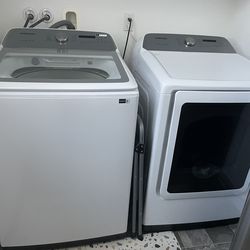 Washer and dryer set