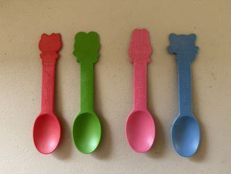 Limited Edition Sanrio Yogurtland spoons