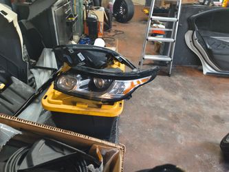 2014 To 2017 Range Rover Sport Left Front Driver Headlight