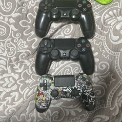 PS4 Controllers
