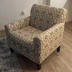 Vintage Chair Like New