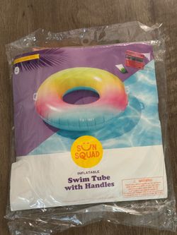 Sun Squad Inflatable Swim Tube Colorful Ombré 33” Round Rainbow Float Handles