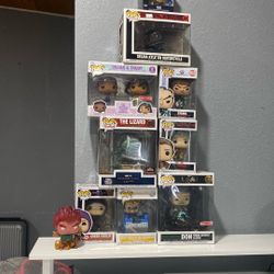 10 Funko Pops