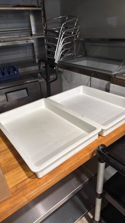 White Plastic Food Storage Trays Set