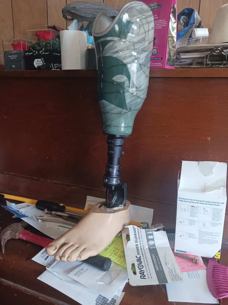 A Michigan State Prosthetic Leg For A 59-58 Person