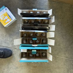 60 W Incandescent Bulbs, 28 Quantity
