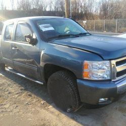 Parting Out 2010 Silverado. Parts Only 