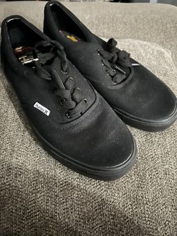 Black Hurley Shoes Size 7
