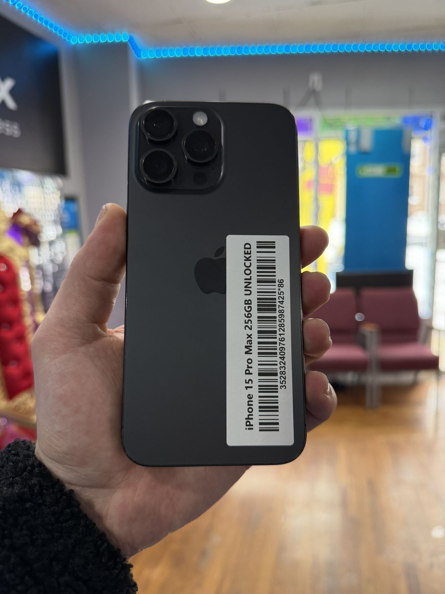 iPhone 15 Pro Max 256GB Unlocked