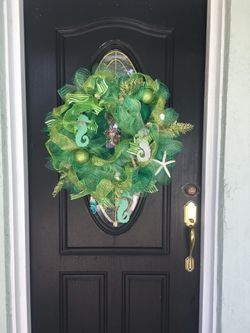 Green tropical wreath