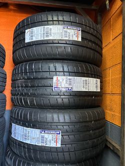 275/35R19