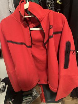 Red nike tech fleece