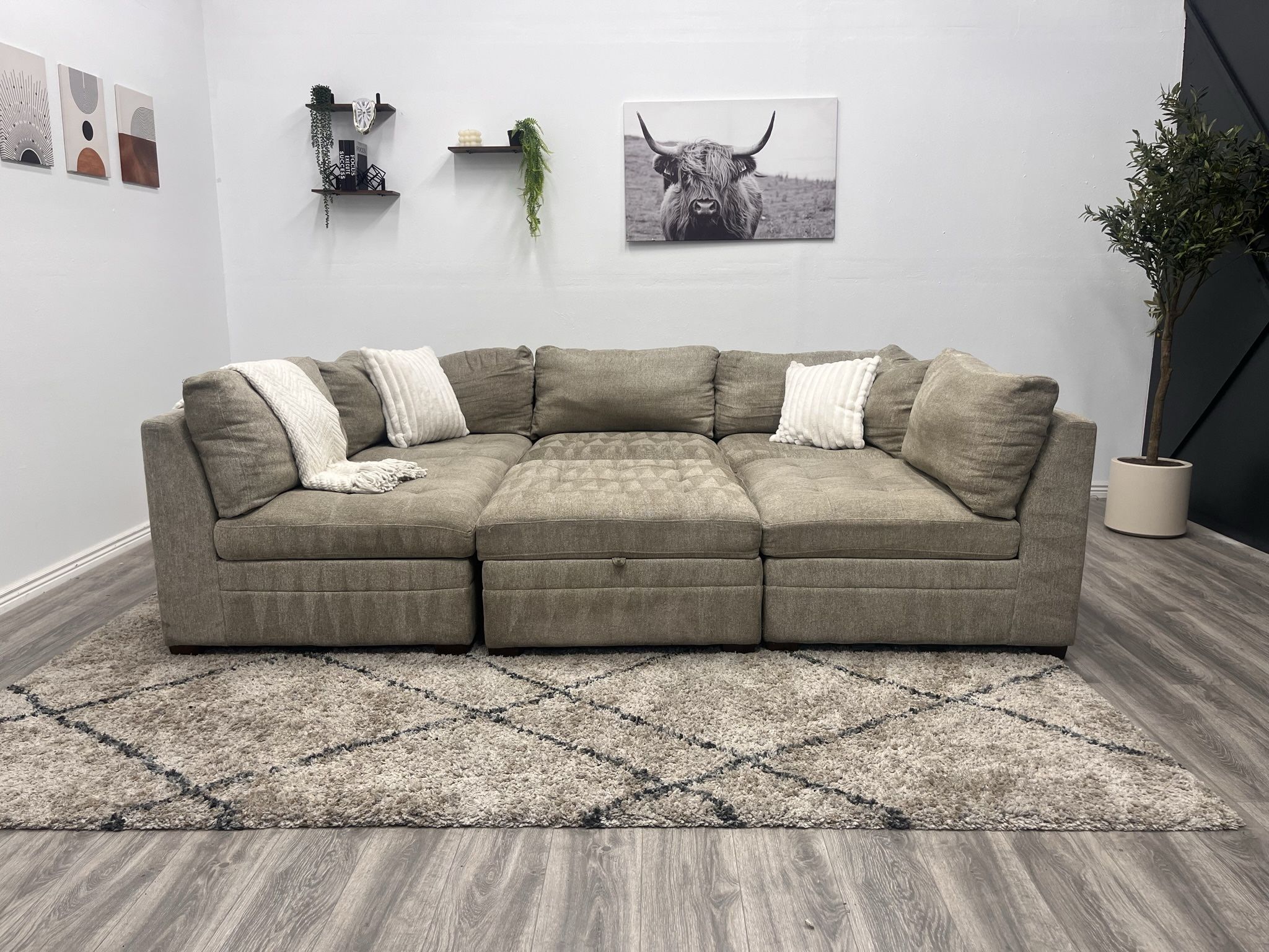 Cream Sectional Modular Couch - Free Delivery