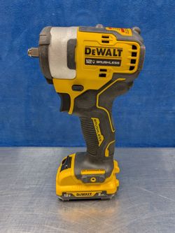 DeWalt Impact 3/8" With Battery