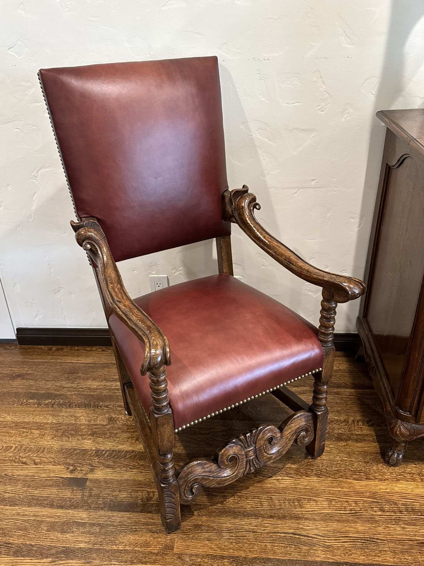 Antique Chairs (2x)
