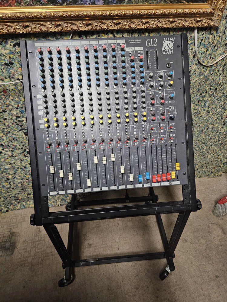 Mixer Allen And Heath GL2 With Stand 