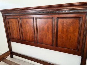 Cal King Wood Bedframe