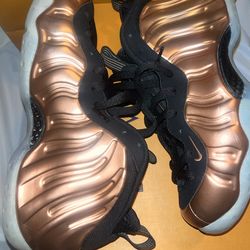 NIKE AIR FOAMPOSITE SZ9