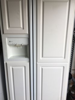 Ge profile white refrigerator