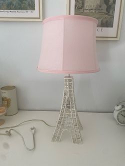 Pottery Barn Eiffel Tower Table Lamp – Pink Shade