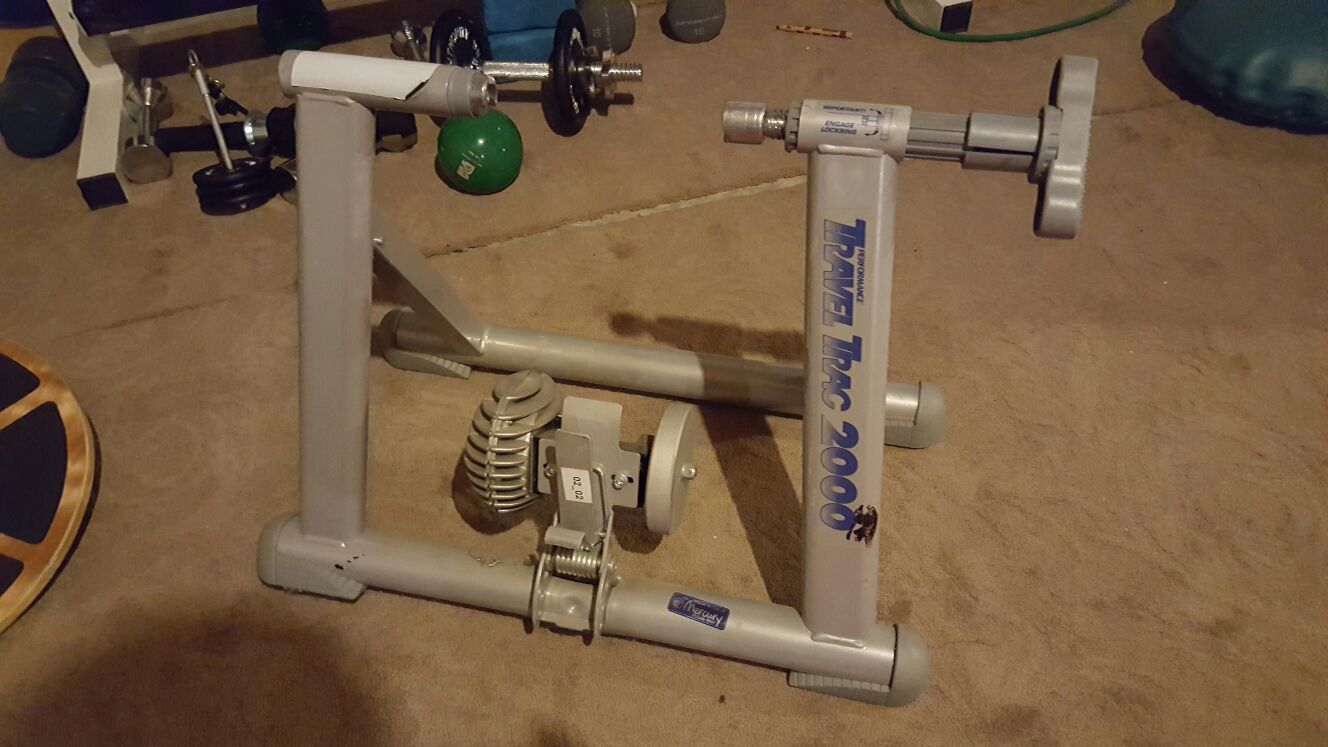 Performance Travel Trac 1000 - Indoor bike trainer