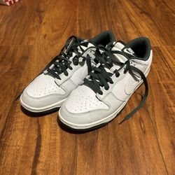 Size 9.5 Nike Dunk Low (White/Green) – Good Condition 