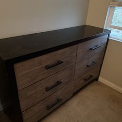 Queen size Bedroom set