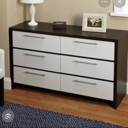 Dresser Small