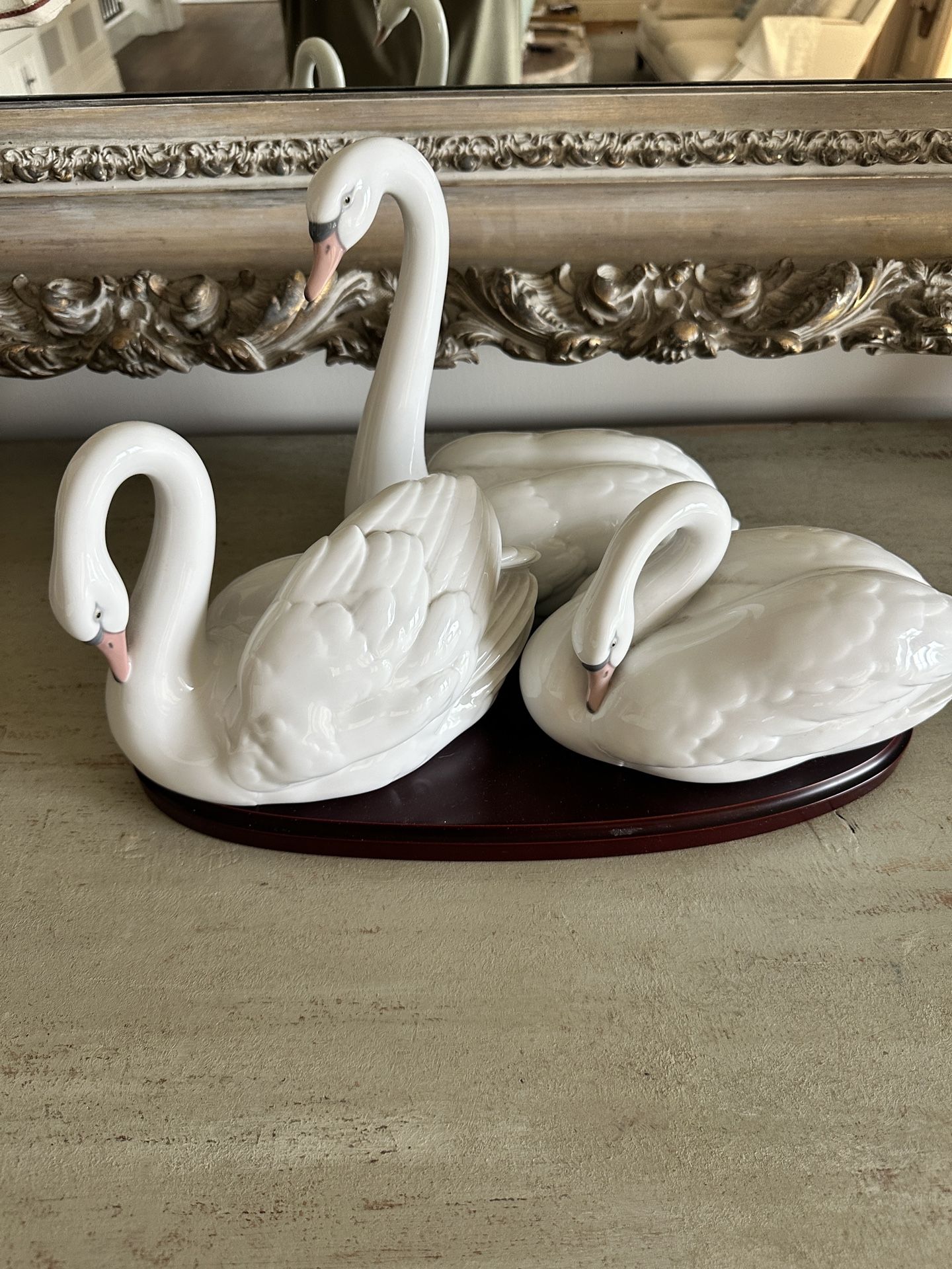 LLADRO ELEGANT TRIO 1999-02 PORCELAIN FIGURINE