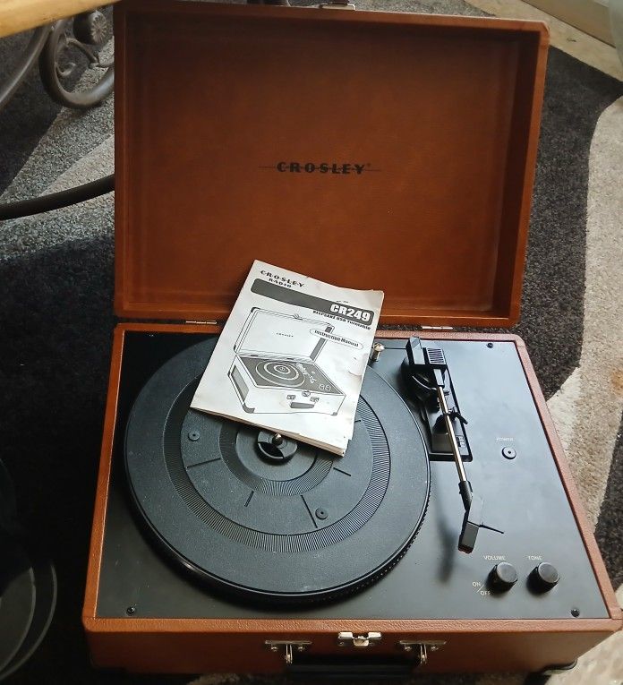 CROSSLEY CR 249 TURNTABLE