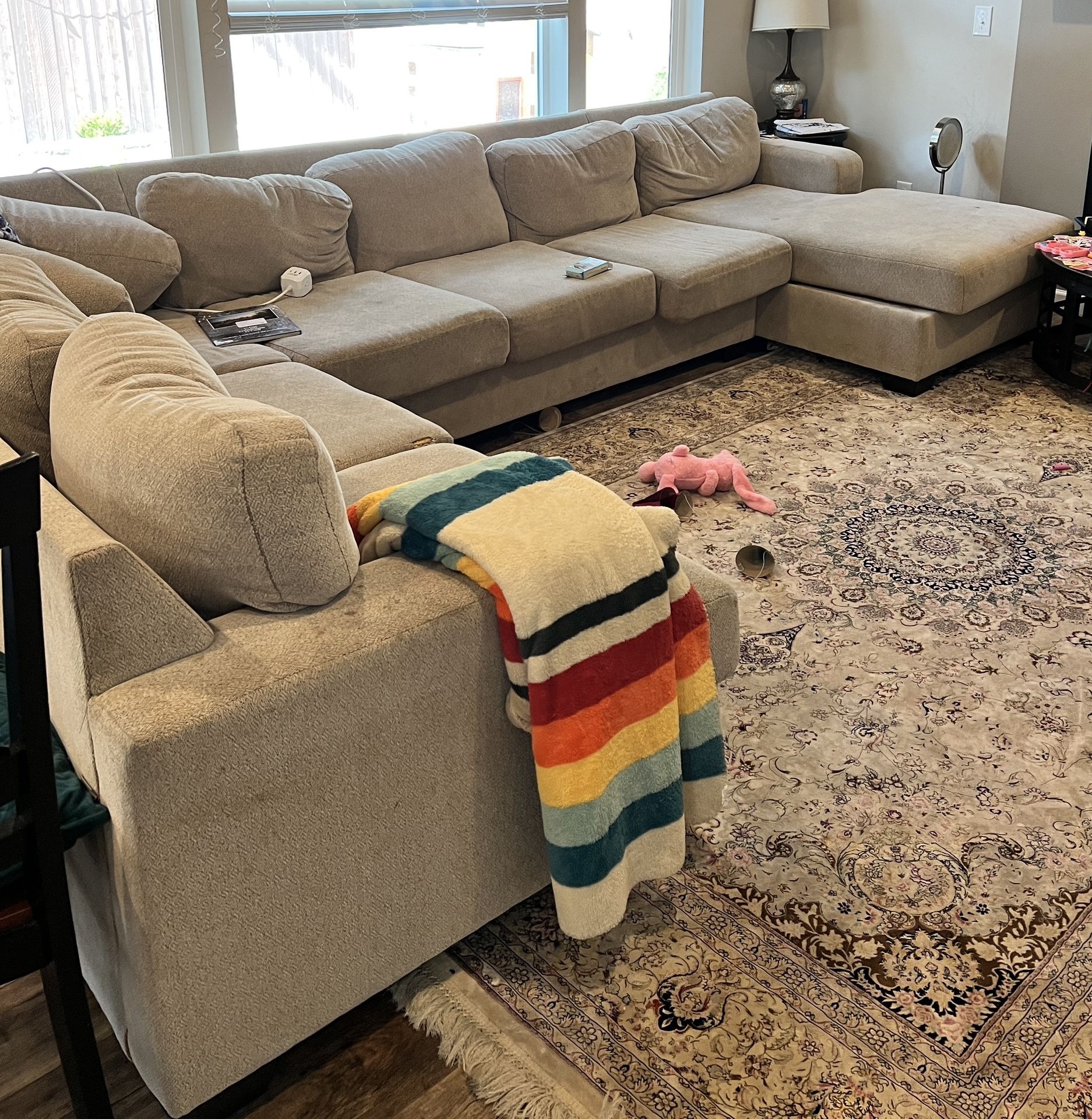 Sectional sofa 