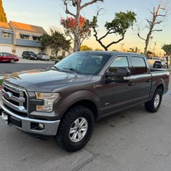 2015 Ford F-150 XLT 