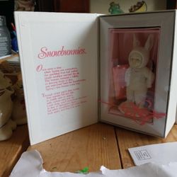 1994 Dept 56 Snowbunnies "Ive Got A Surprise!"