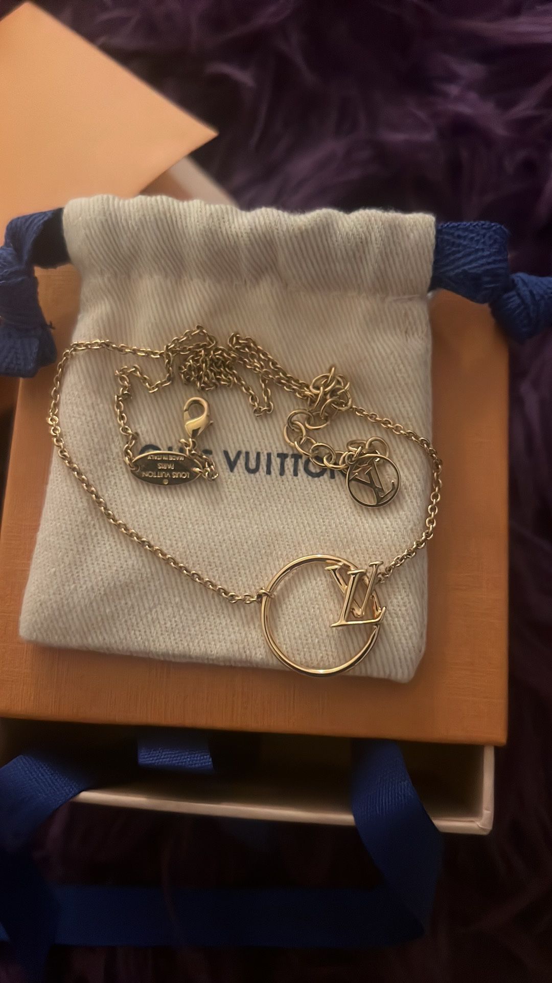 Authentic Louis's Vuitton Necklace Eclipse LV for Sale in Commerce